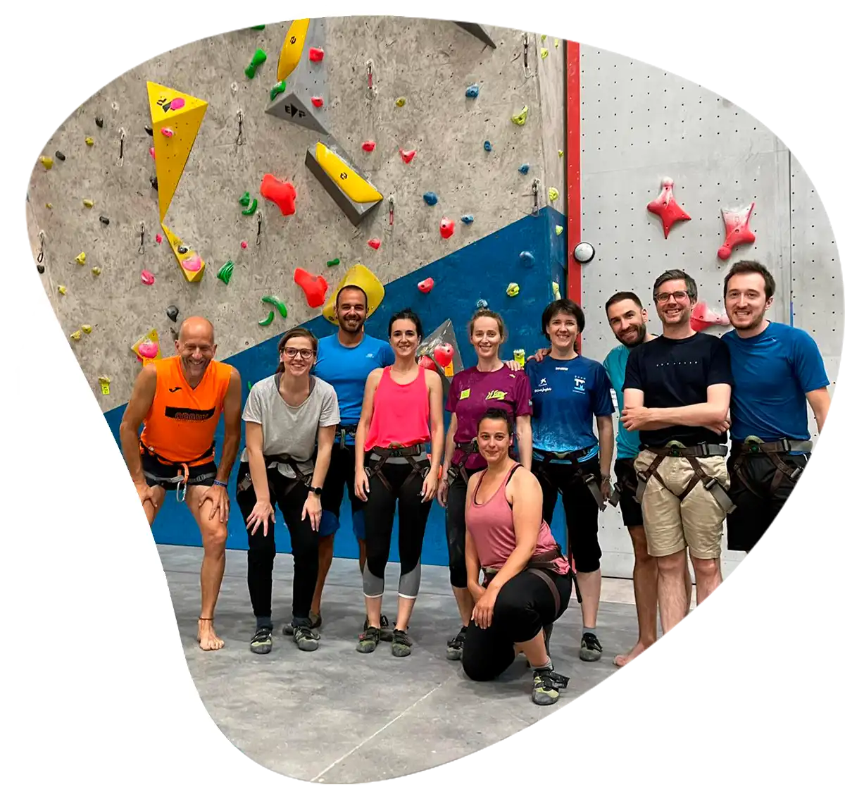 Proyecto EMPOWER. Una colaboración de Altafit con EM Navarra para acercar y facilitar la práctica de deporte a las personas con esclerosis múltiple y sus familias.